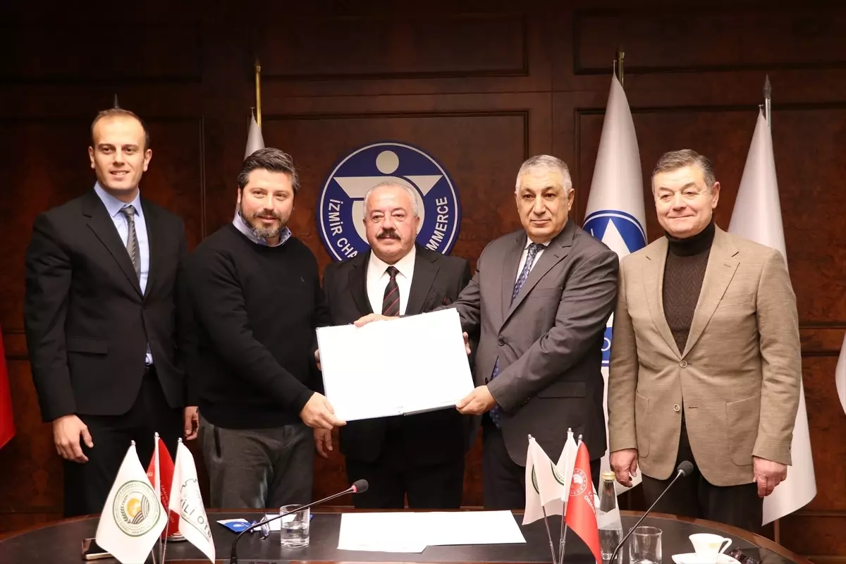 Dikili\'de Tarıma Dayalı Sanayi İmza Töreni