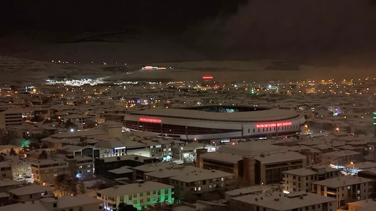 Erzincan Beyaza Büründü