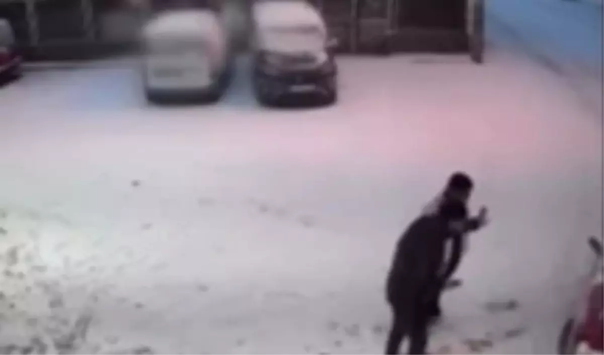 Arkadaşlar kazayı önledi