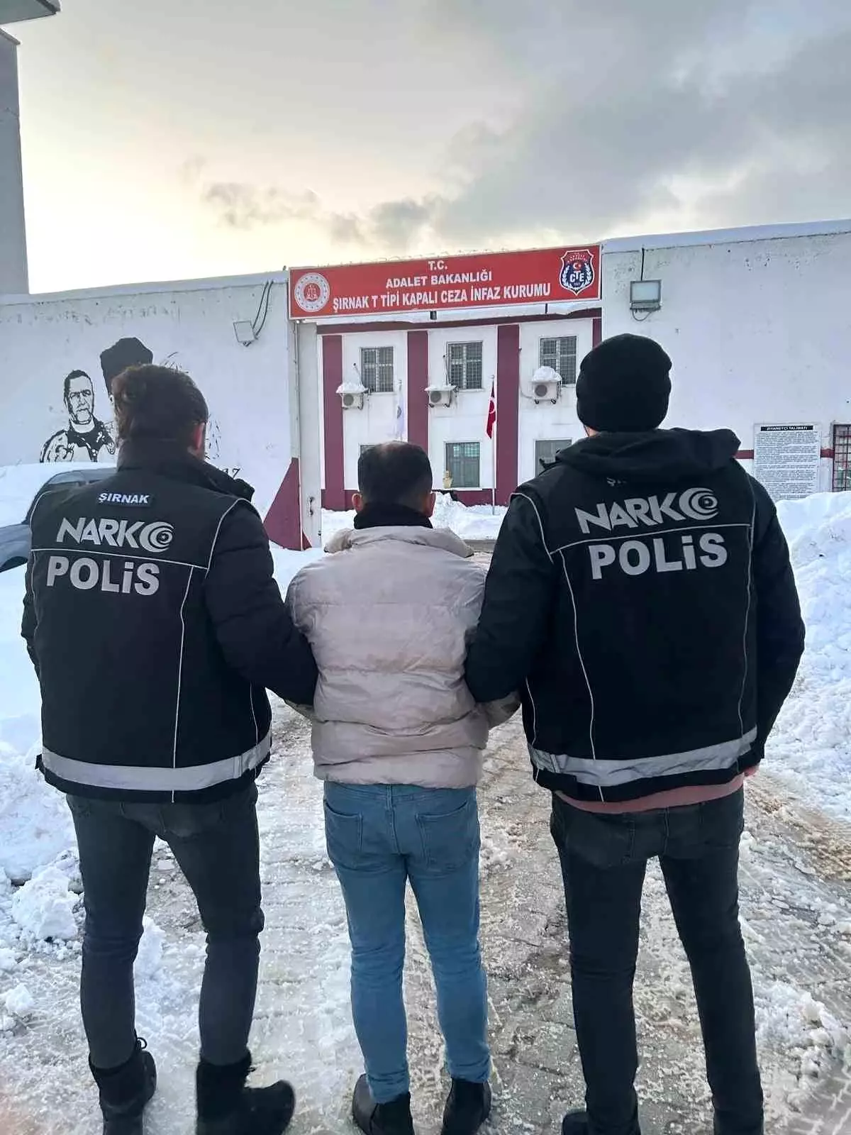 Şırnak\'ta Uyuşturucu Suçlusuna Operasyon