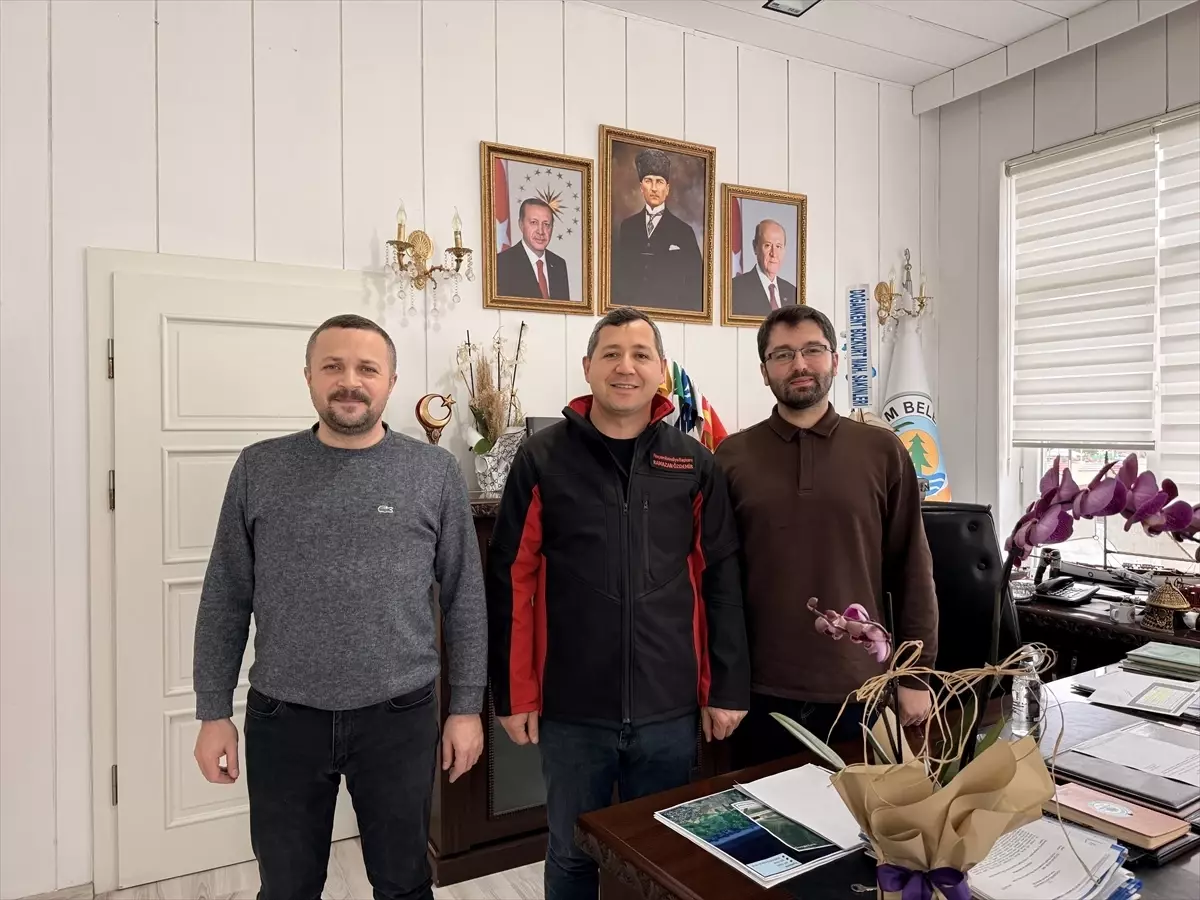 Yeşilay\'dan Alaçam\'a Ziyaret