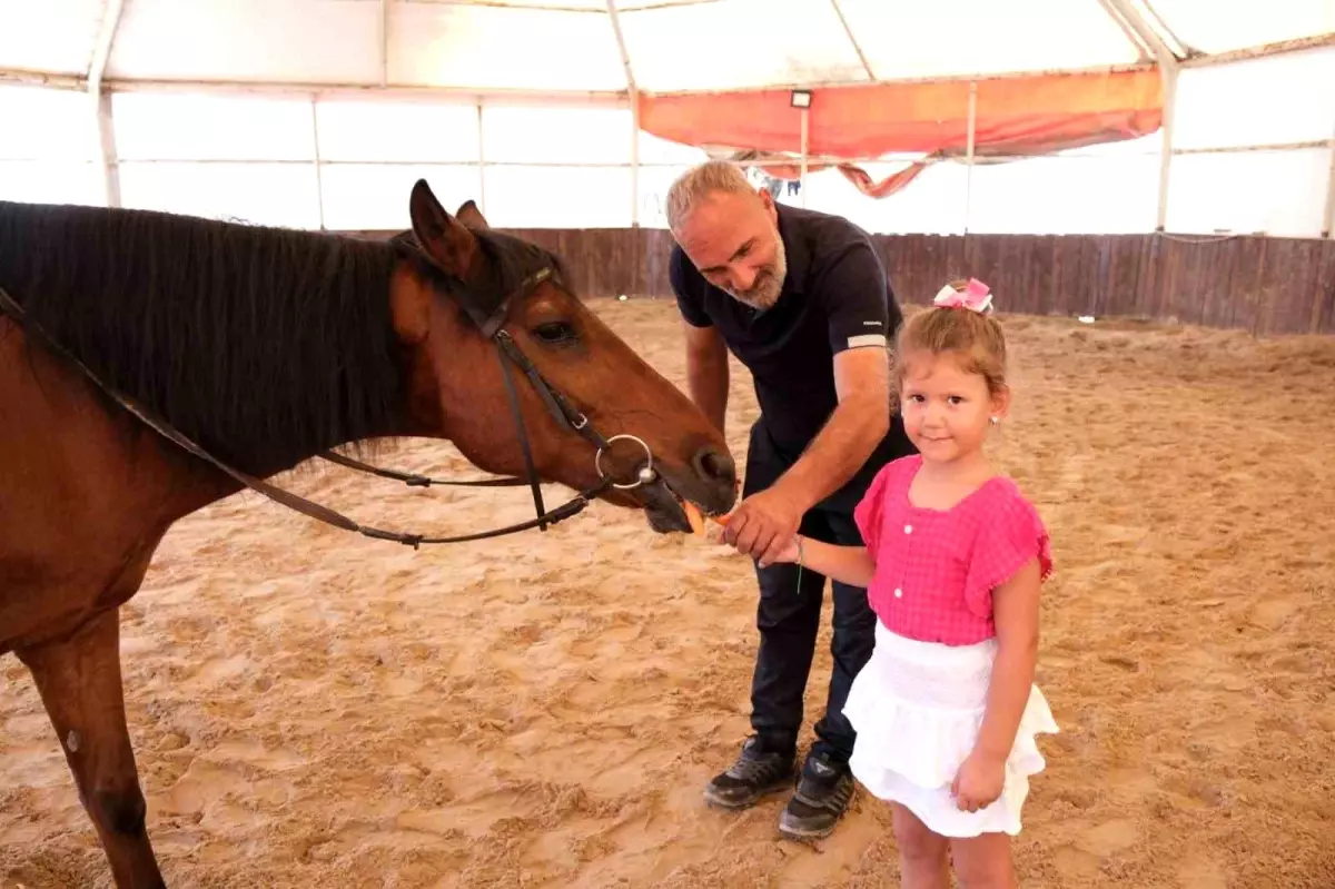 6 bin 789 çocuğa binicilik eğitimi ile at sevgisi aşılandı