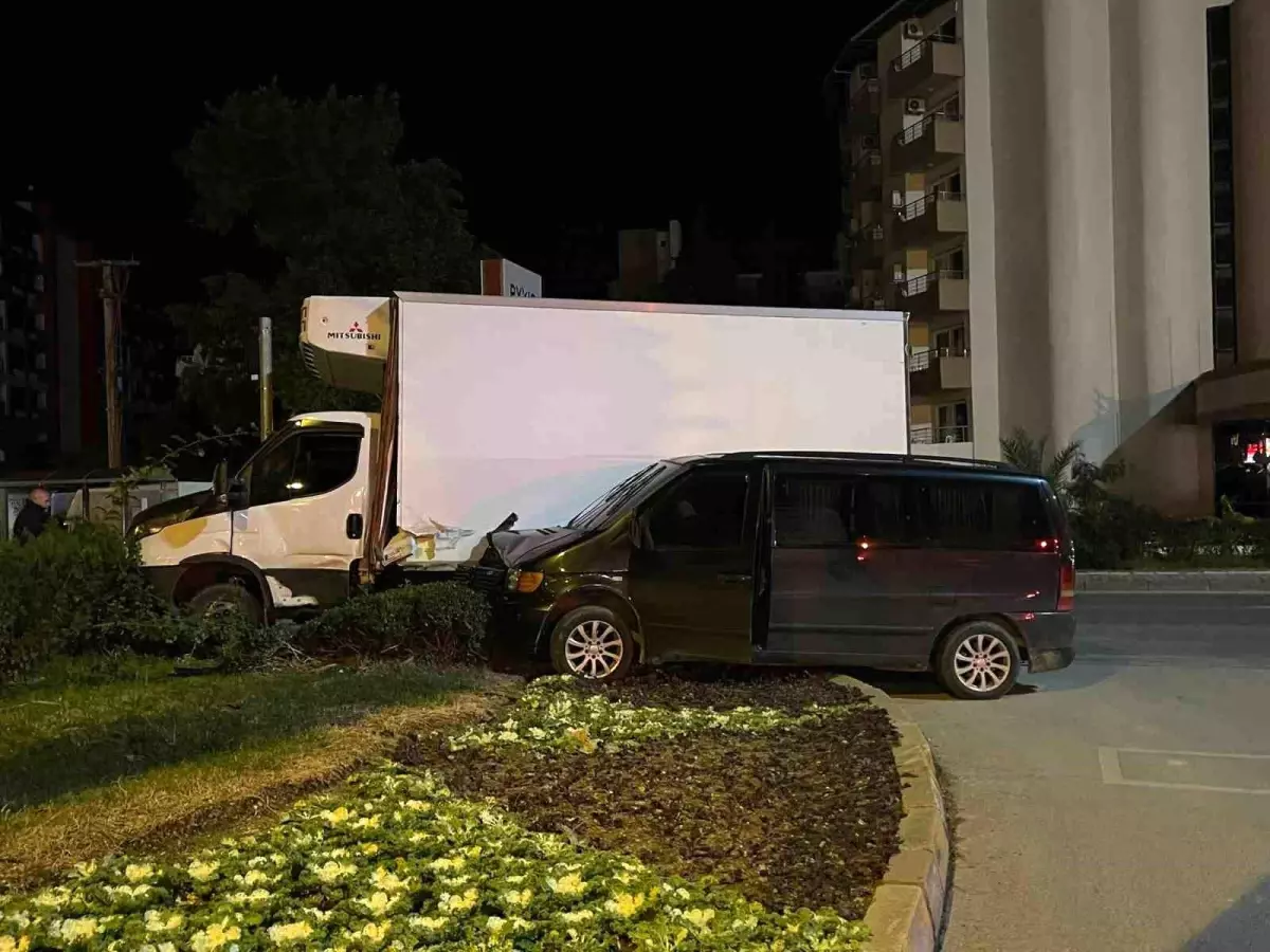 Alanya\'da Trafik Kazası: 1 Yaralı