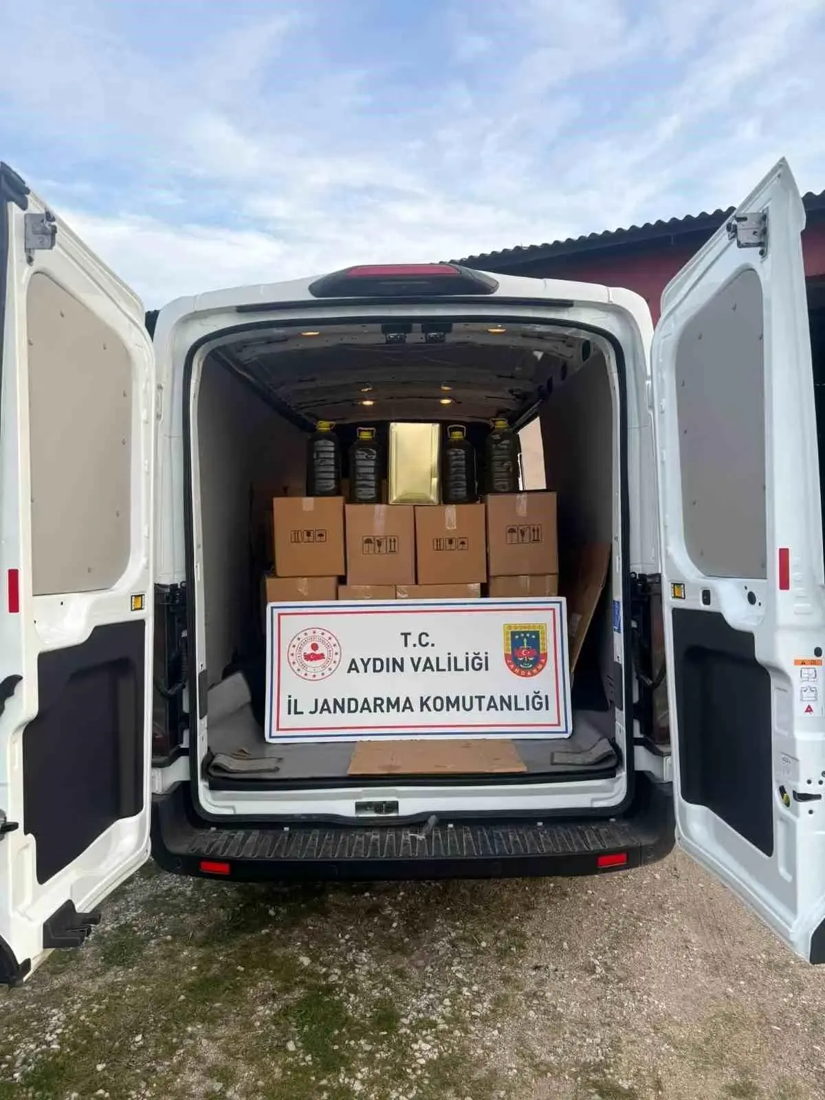 Aydın\'da Tağşiş Zeytinyağı Ele Geçirildi