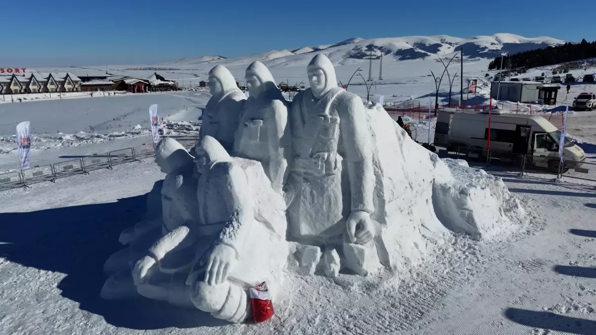 Sarıkamış Şehitleri Anısına Yapılan Kardan Heykeller Açıldı