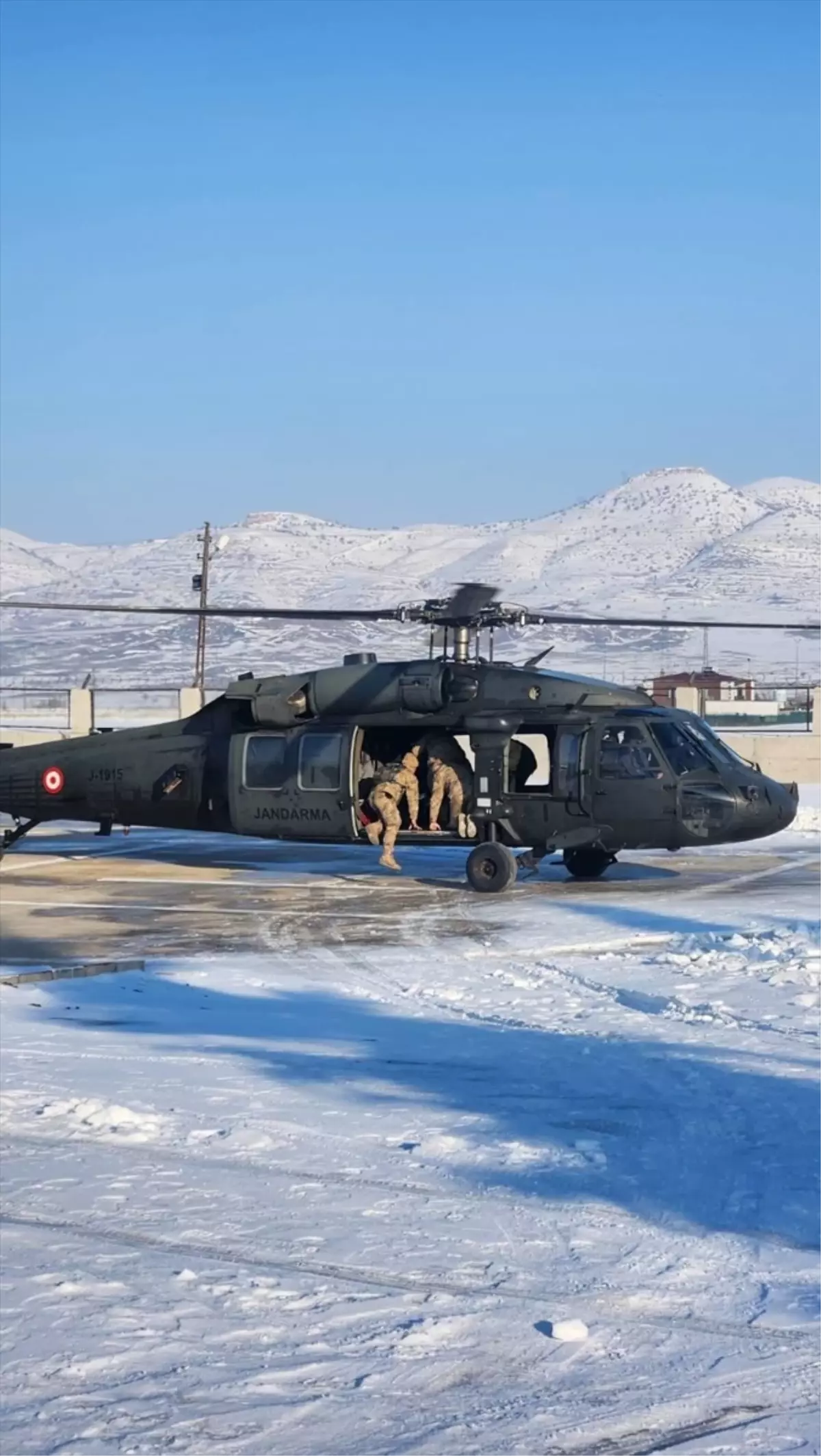 Helikopterle Hastaneye Ulaşan 92 Yaşındaki Adam