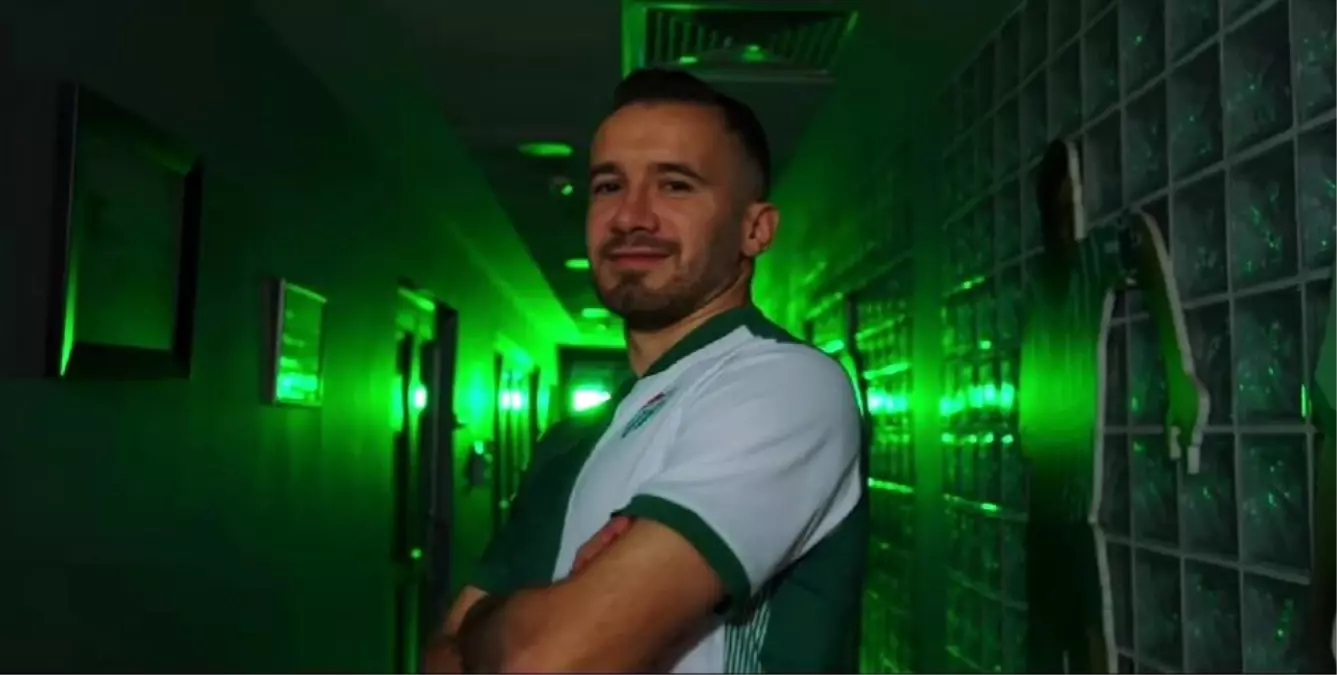 Bursaspor\'un 6. transferi Talha Yünkuş oldu