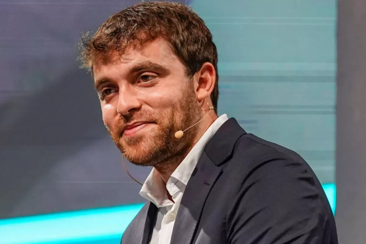 Dünyaca ünlü gazeteci duyurdu! Türk Kulüpleri Napoli\'nin yıldızının peşinde