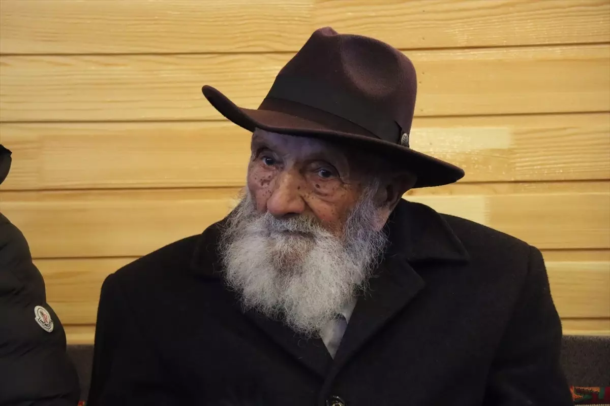 Erzincan\'da Cumhurbaşkanı Erdoğan\'ın talimatıyla "Ahmet Uğurlu Dede Zakirlik ve İrfan Ocağı" açıldı