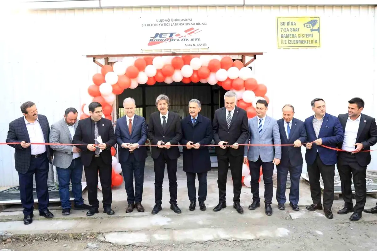 Geleceğin inşaat teknolojisine önemli katkı sağlayacak laboratuvar BUÜ\'de hizmete açıldı