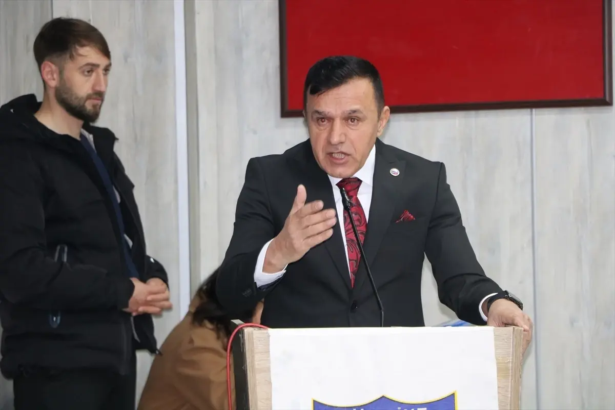 Hakkari Şoförler ve Otomobilciler Odası\'nda Abdi Arslan Yeniden Başkan