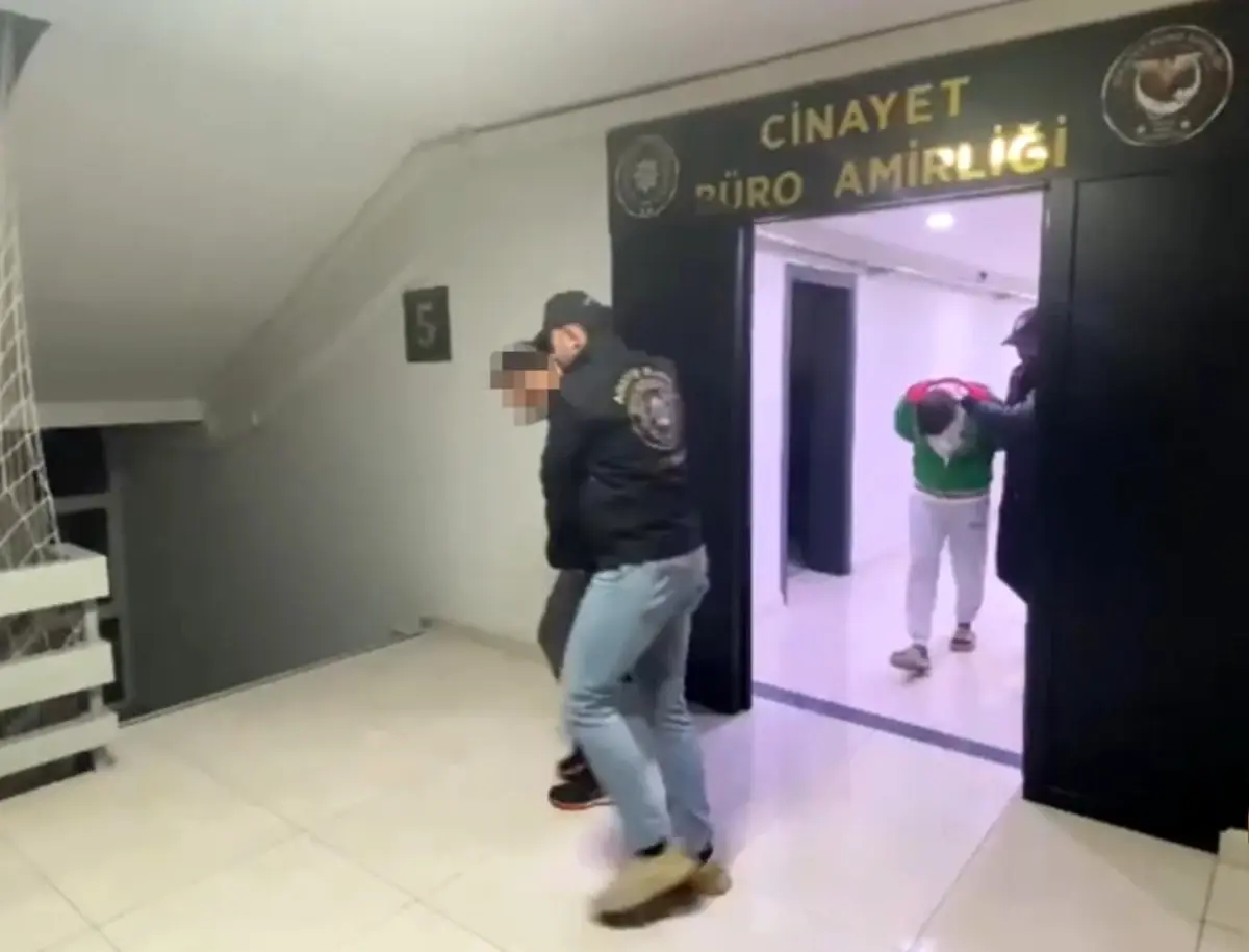 Oğul, Annesini Bıçaklayarak Öldürdü