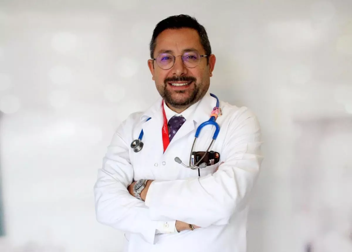 Kanseri Yenen Genç, Doktorunu Nikah Şahidi Yaptı