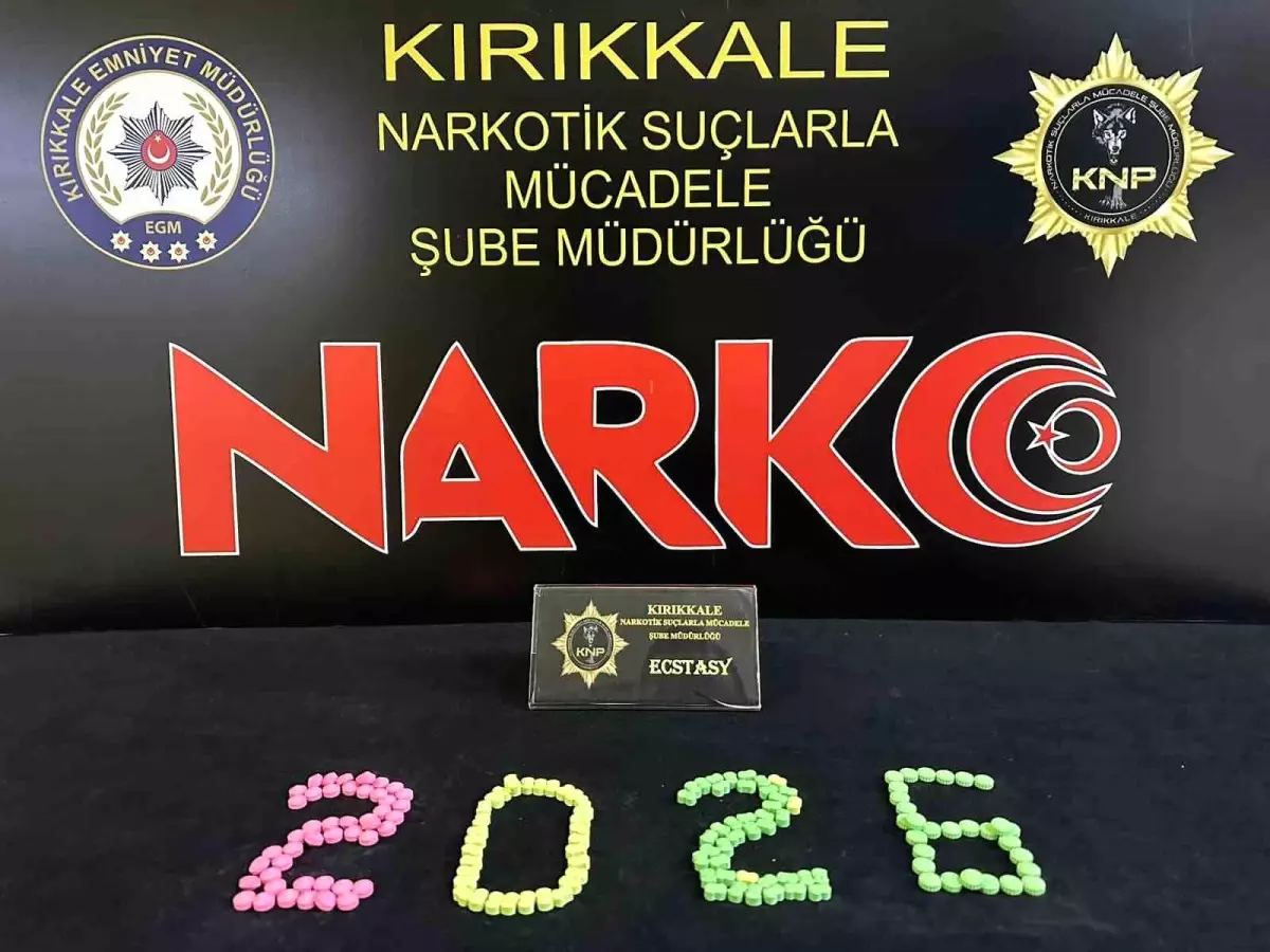 Kırıkkale\'de Uyuşturucu Operasyonu: 150 Ecstasy Ele Geçirildi