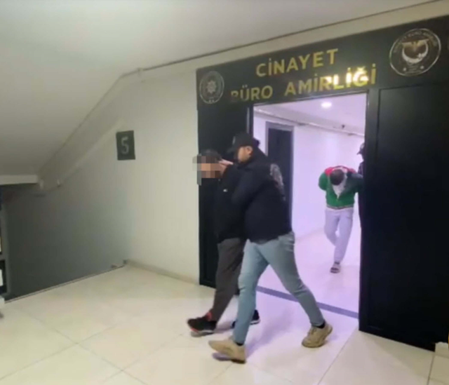 Kömürlükte öldürülen Naime Zeybek cinayetinde sır perdesi kaldırıldı! Katili en yakını çıktı Kömürlükte öldürülen Naime Zeybek cinayetinde sır perdesi kaldırıldı! Katili en yakını çıktı