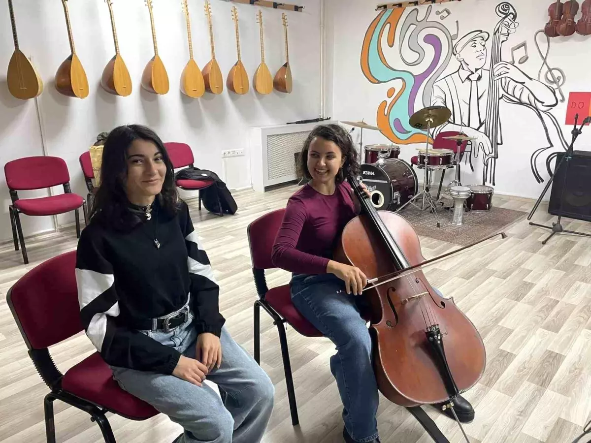 Gençler Müzikle Gelişiyor