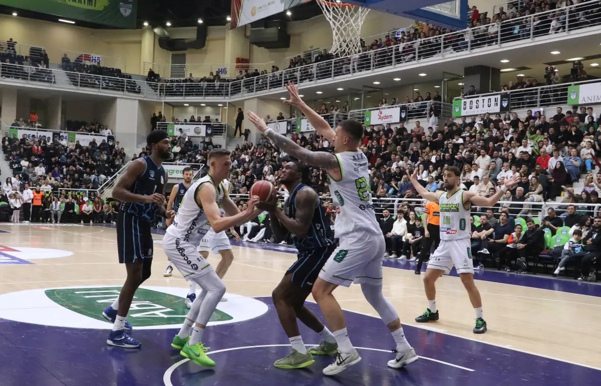 Merkezefendi ve Büyükçekmece Kritik Maçta Buluşuyor