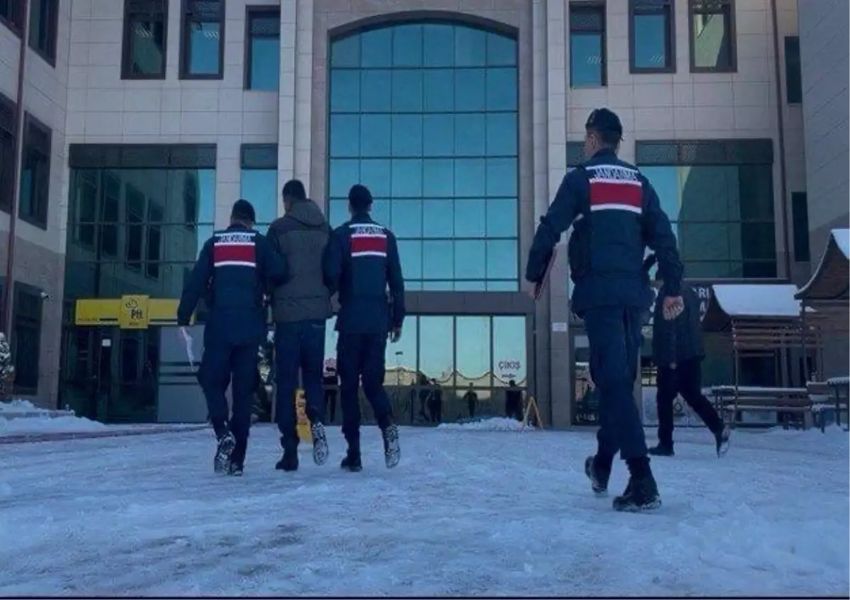 Nevşehir\'de Dolandırıcı Yakalandı