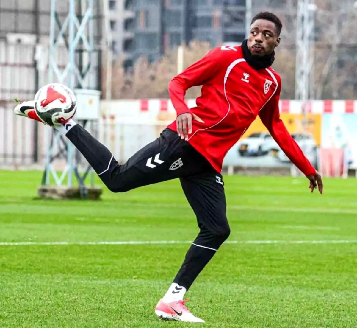 Samsunspor\'da Musaba İle Sözleşme Feshedildi
