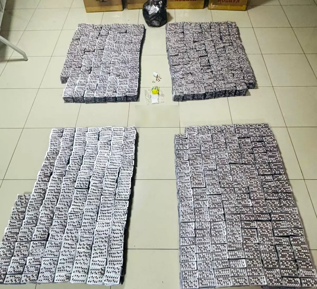 Sultangazi\'de Uyuşturucu Operasyonu