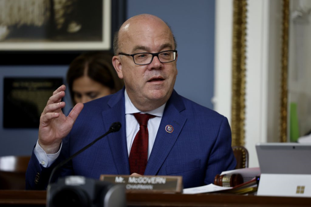 Trump'ın Venezuela'ya saldırısına ülke içinden tepkiler yükselmeye başladı