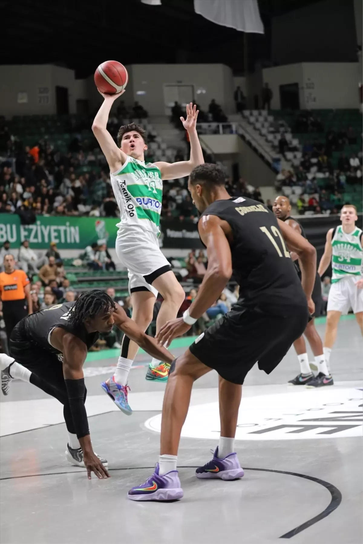 Erokspor, Bursaspor\'u Farkla Yendi