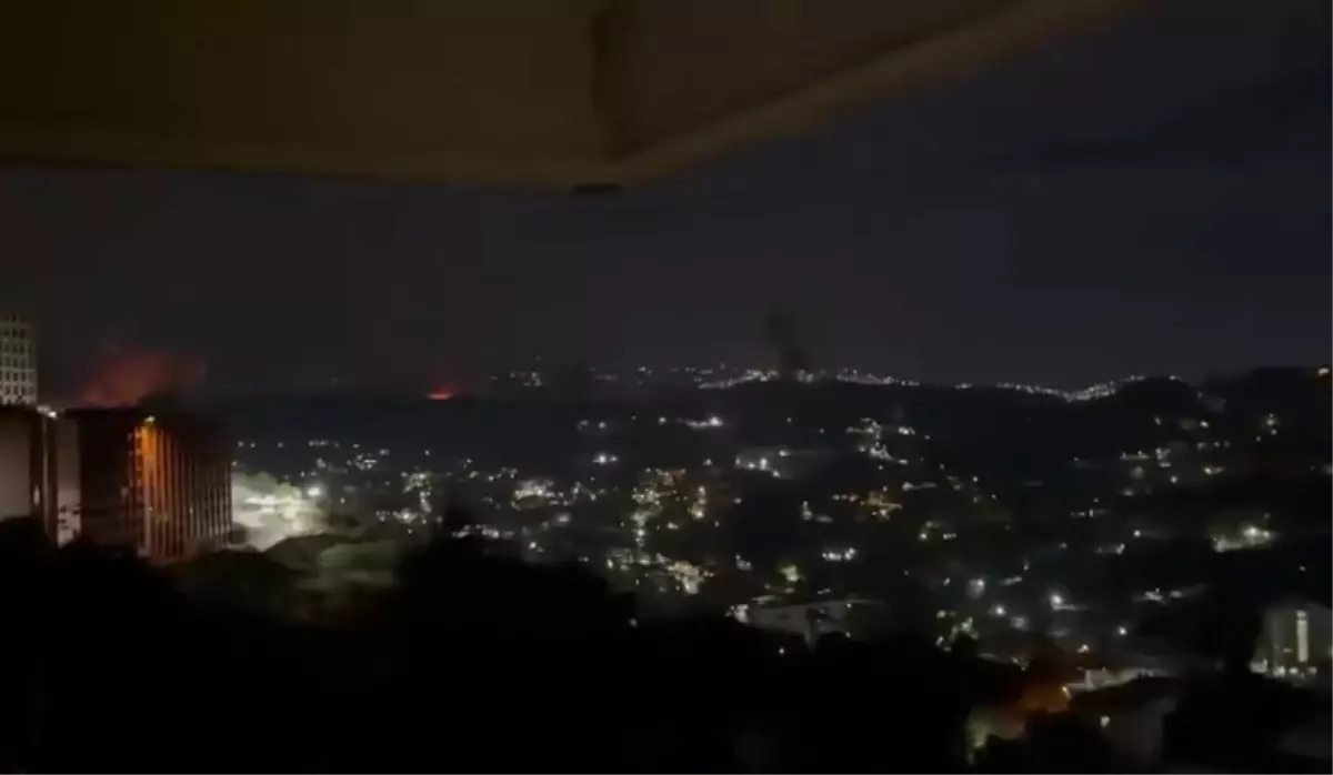 Caracas\'ta Patlama Sesleri