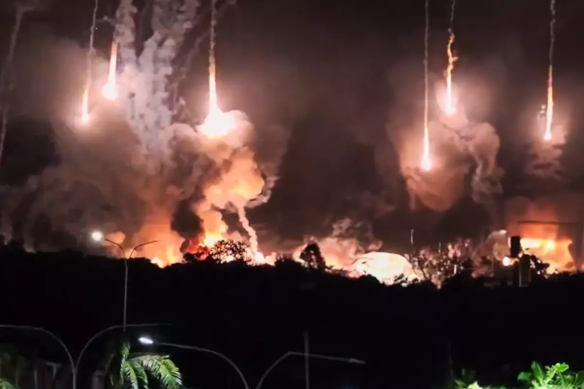 Venezuela\'nın başkenti Karakas\'ta çok sayıda patlama