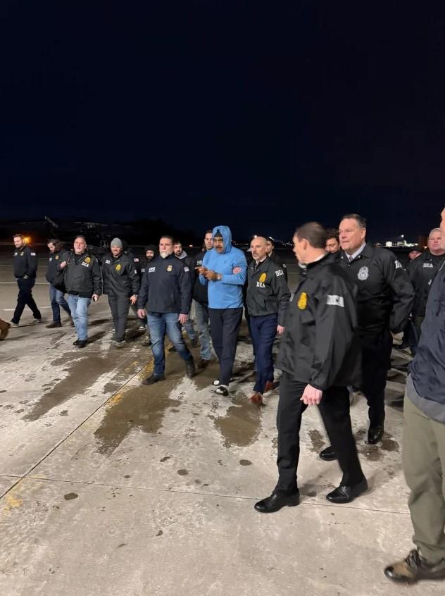 'ABD uçakları, altın rezervleri için Venezuela'ya girdi' iddiası