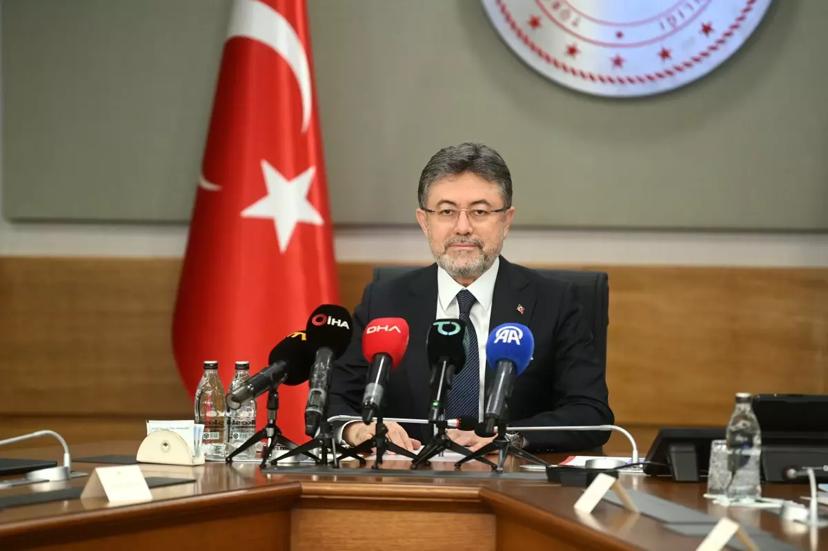 Bakan Yumaklı: 2025\'te 517 milyon tohum ve fidanı toprakla buluşturduk