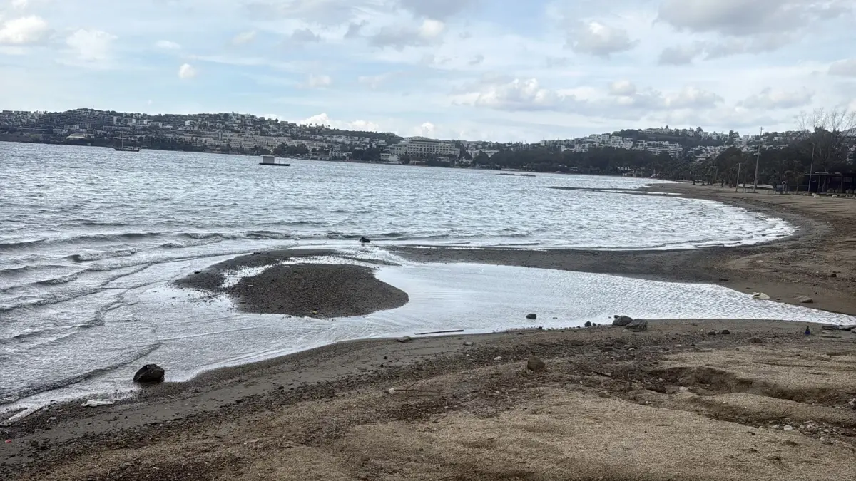 Bodrum\'da Denizde Çekilme, Adacıklar Oluştu