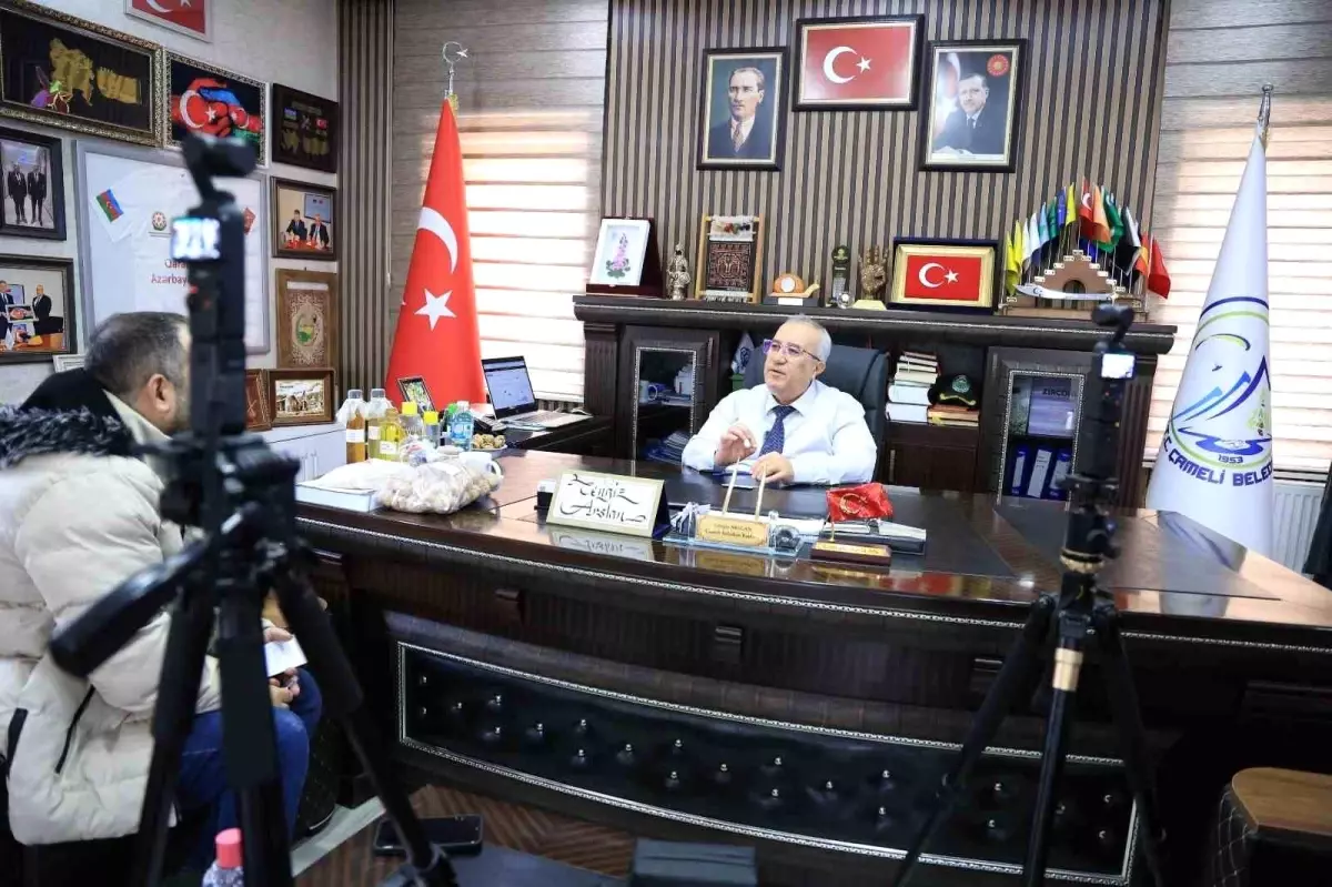 Çameli Belediye Başkanı Cengiz Arslan\'a "Yılın En Başarılı İlçe Belediye Başkanı" ödülü