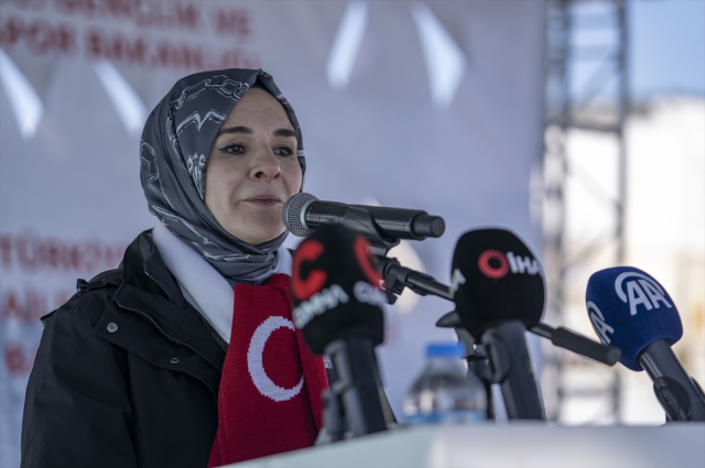 Eksi 22 derecede Sarıkamış şehitleri için yürüdüler