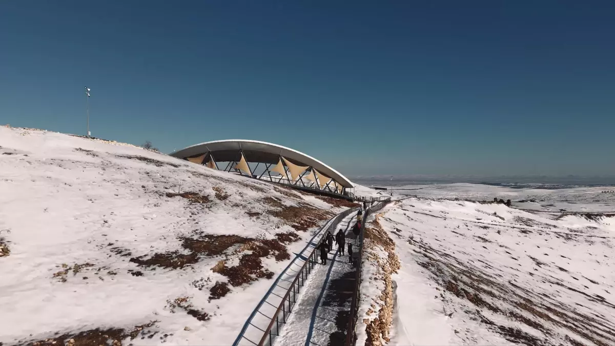 Göbeklitepe\'de Kar Manzarası