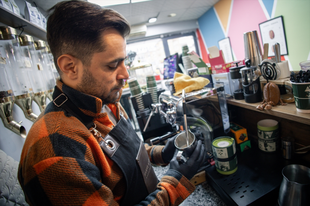 Kahve yapma eğitimi alan genç girişimci 8 ülkeye ürün gönderiyor