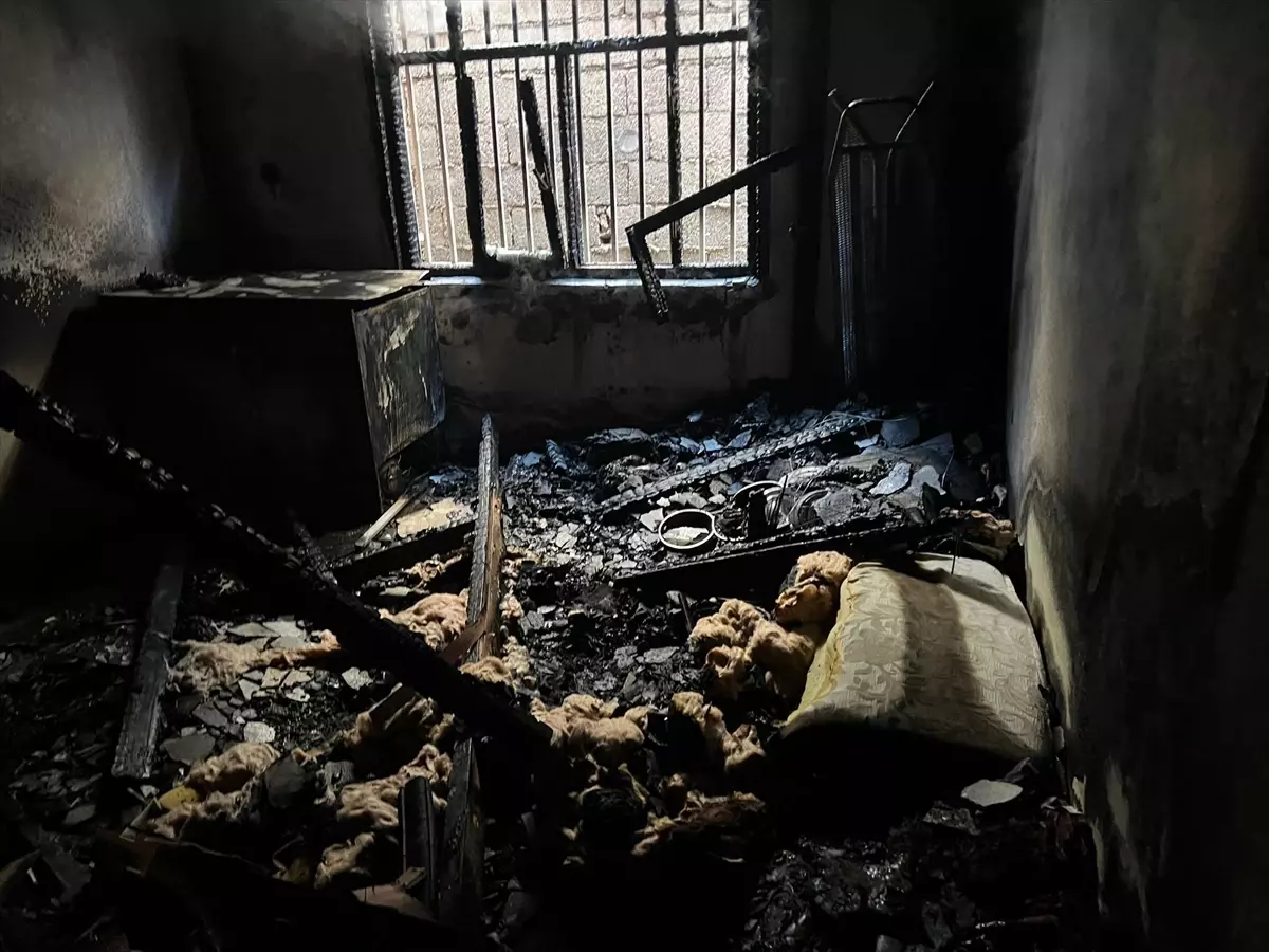 Nusaybin\'de Ev Yangını