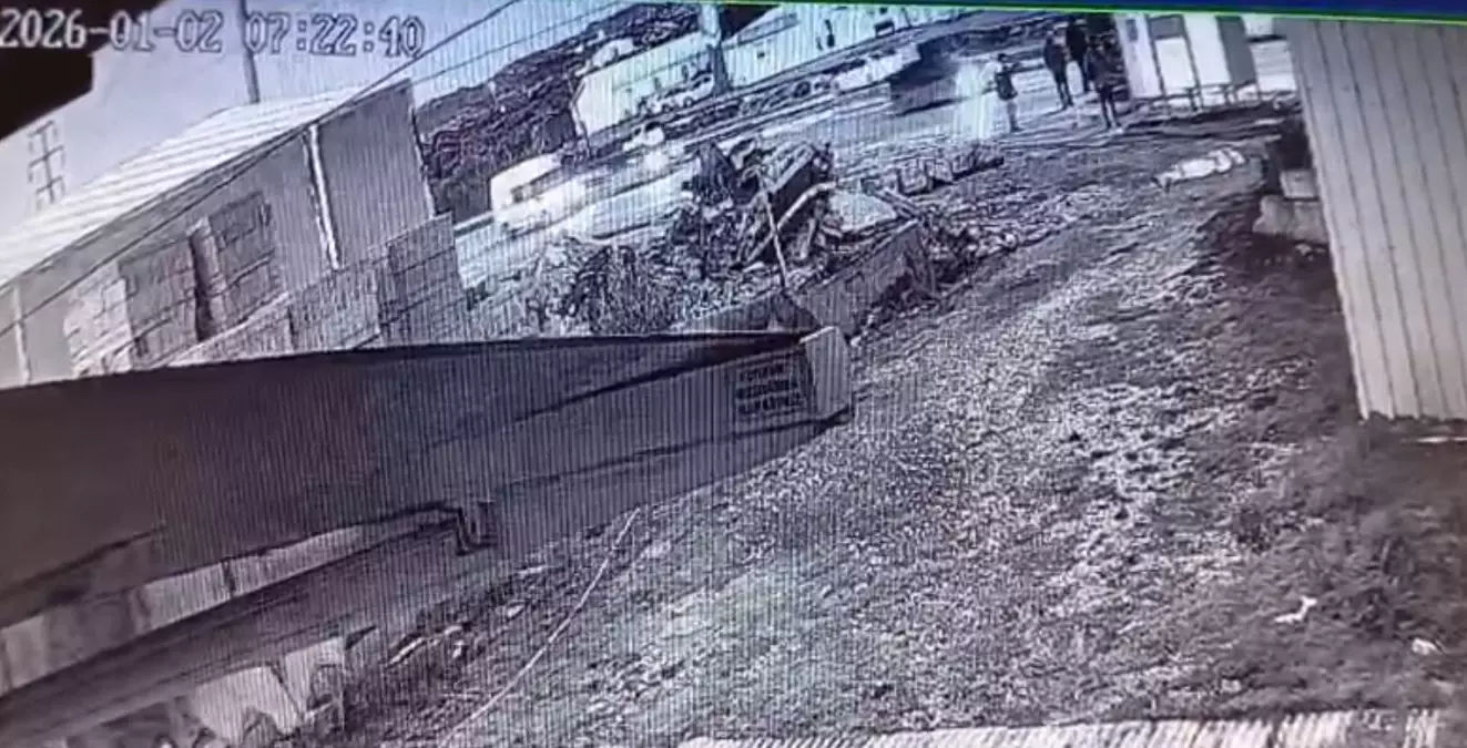 Hatay\'da Zincirleme Kaza: Son Anda Kurtuldular