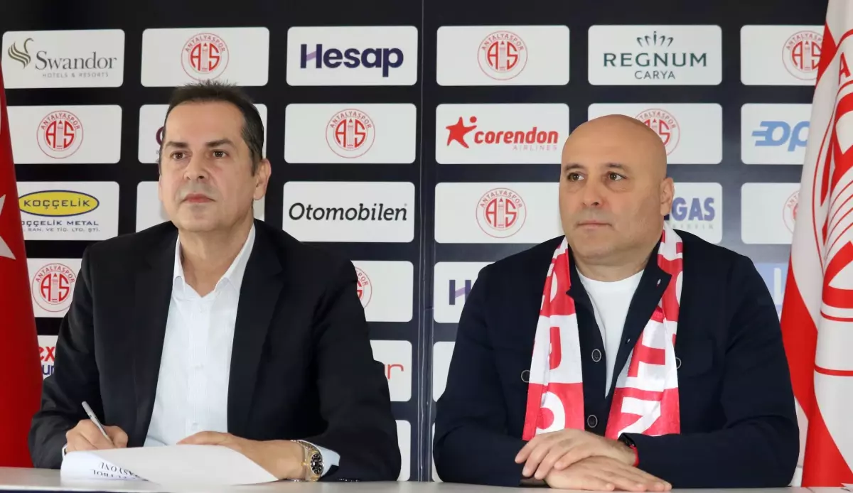 Antalyaspor\'da Yeni Teknik Direktör Sami Uğurlu