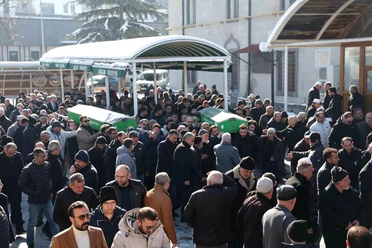 Başkan Özdoğan\'dan Ekici ailesine taziye