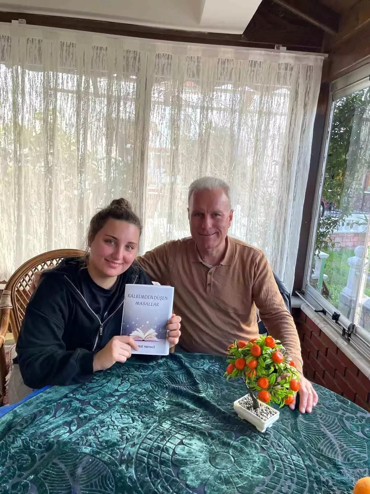 Melike Mengi\'nin İlk Hikaye Kitabı Yayınlandı