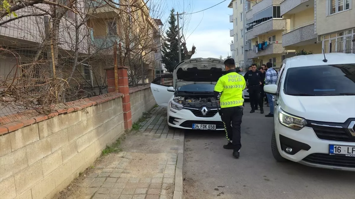 Çakarlı Araçla Kaçan Sürücüye Cezalı Durdurma