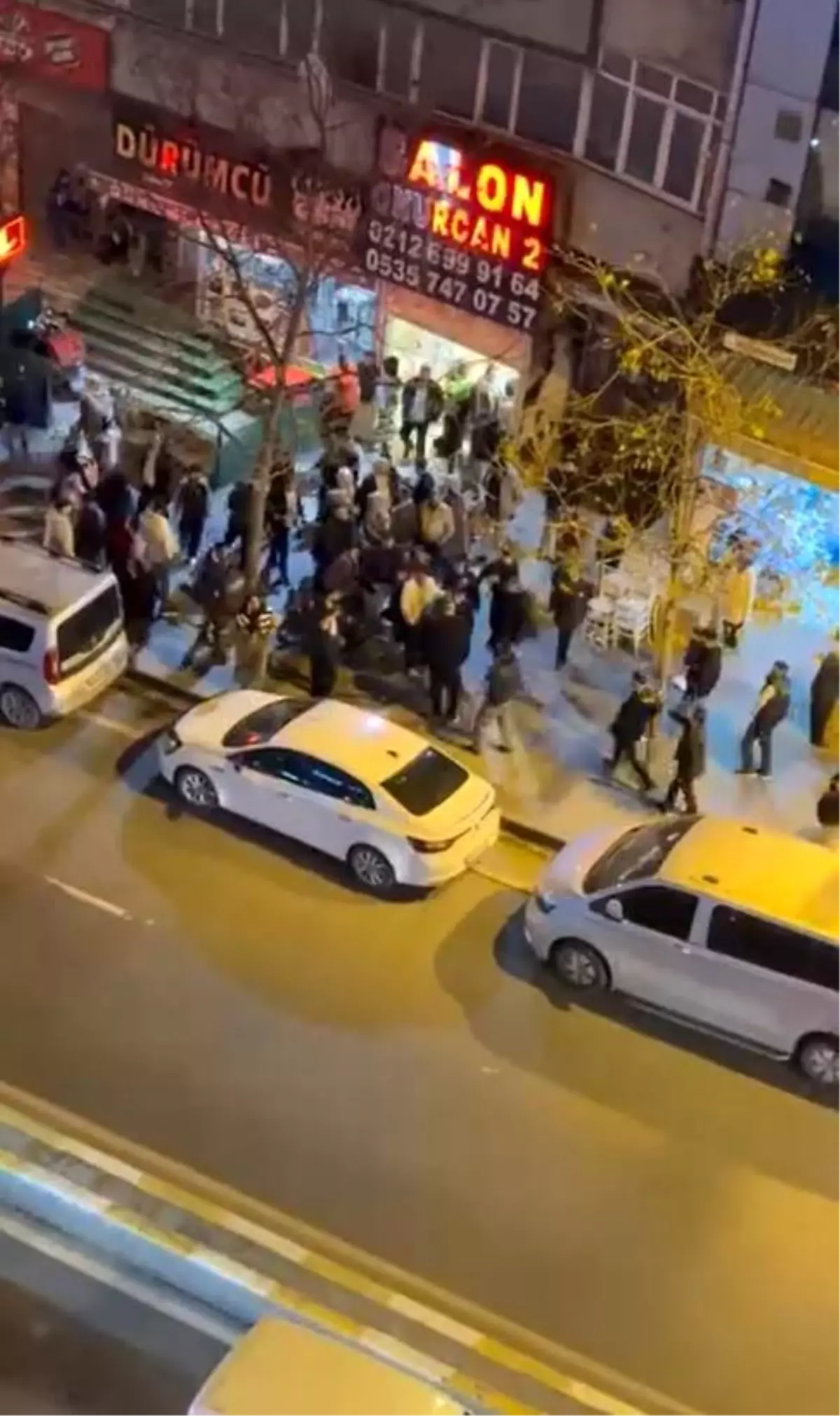 Esenyurt\'ta Düğün Kavgası Sokakta Büyüdü