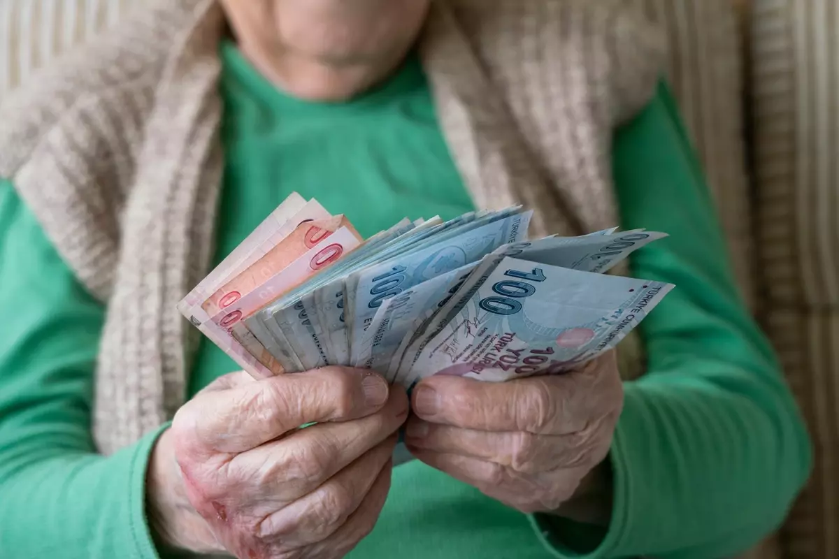 En düşük emekli maaşı için refah payı çıkışı! Rakam konuşulanı aşıyor