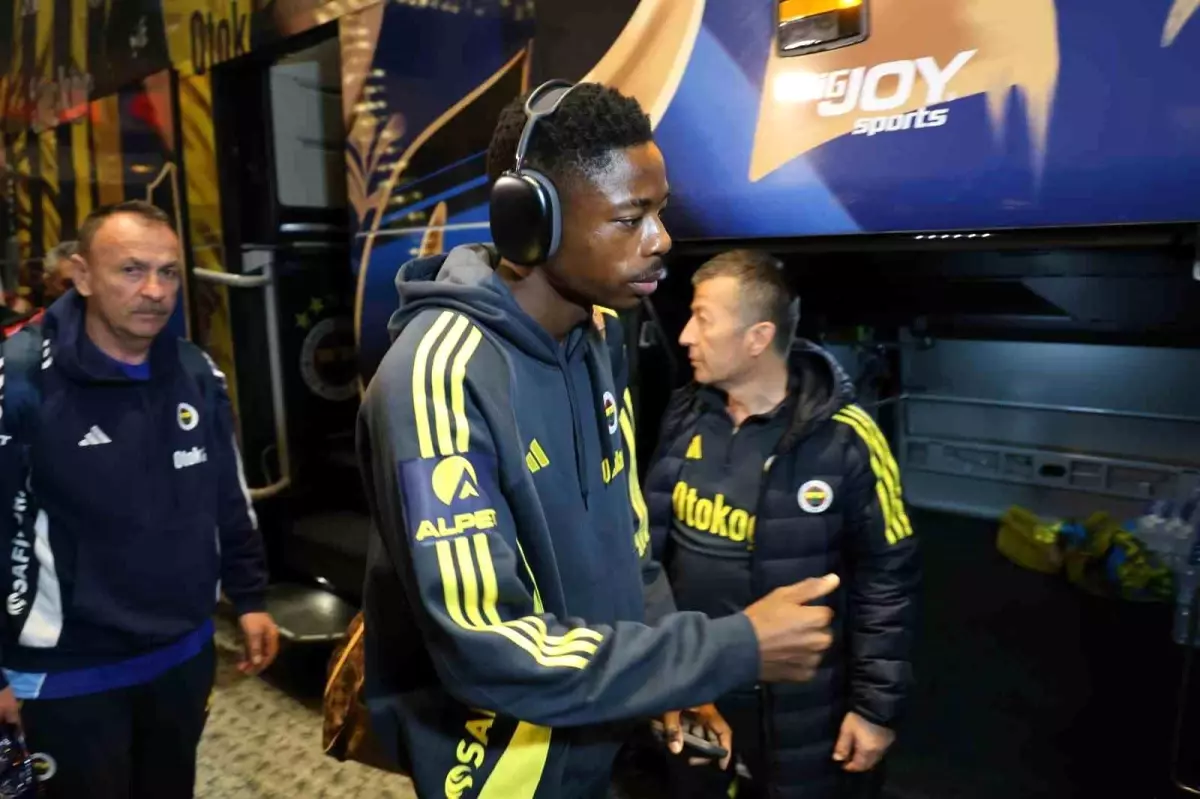 Fenerbahçe Adana\'ya Geldi