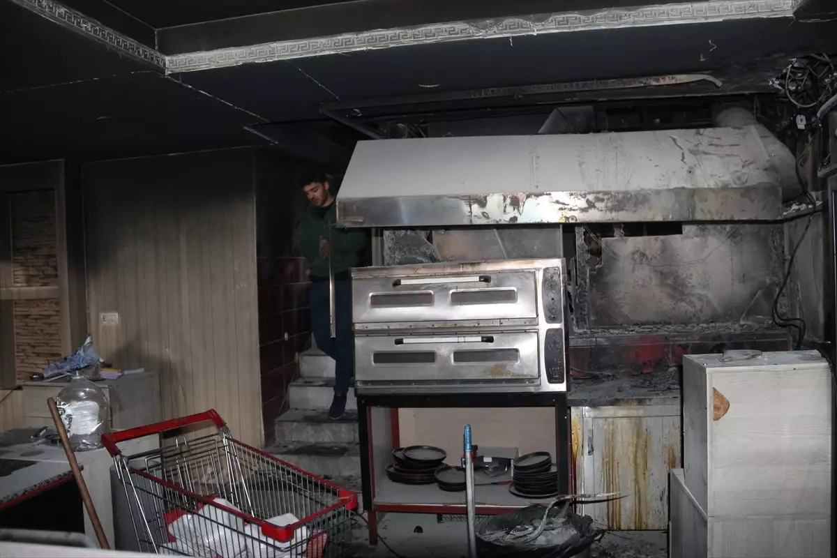 Güroymak\'ta Yangın: Maddi Hasar Büyüdü