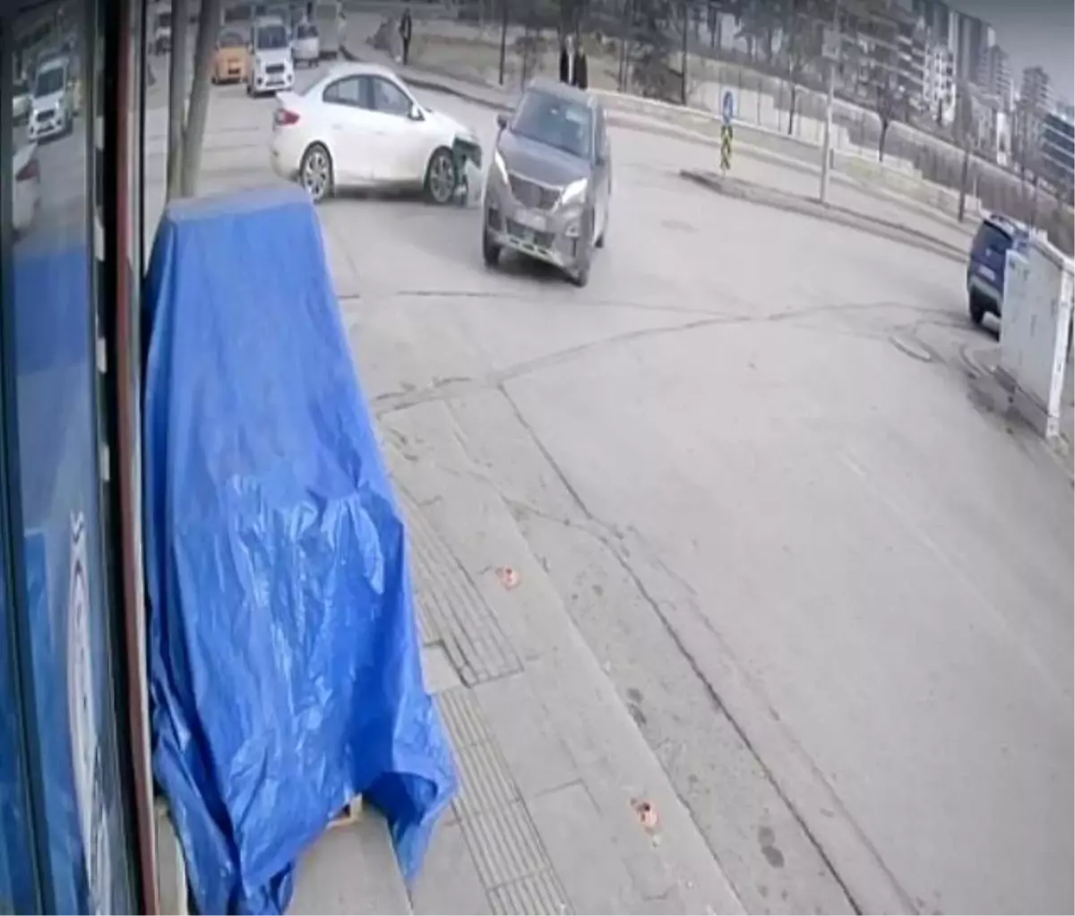 Sincan\'da Trafik Kazası