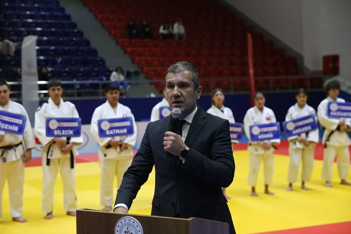 Judo Gençler Türkiye Birinciliği Ordu\'da Başladı