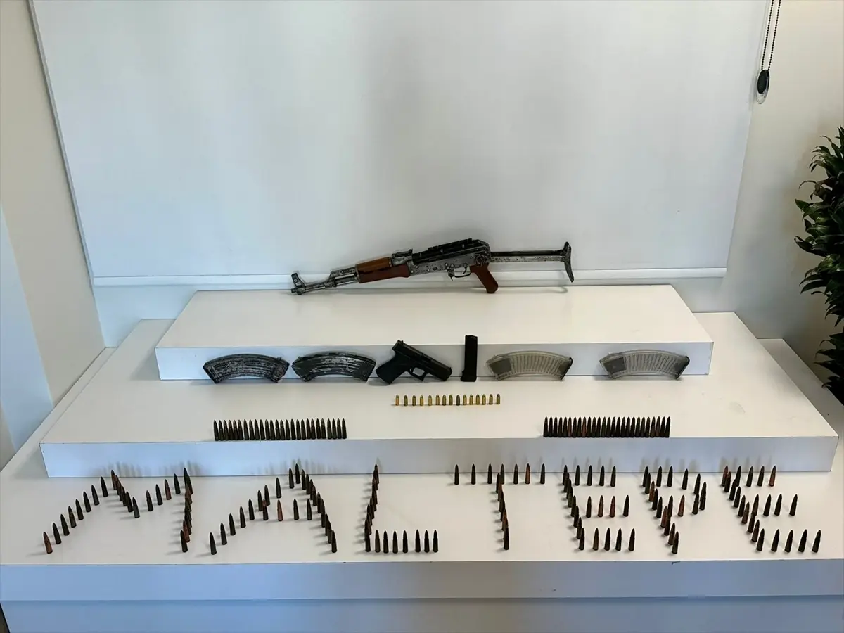 Maltepe\'de Uzun Namlulu Silah Operasyonu