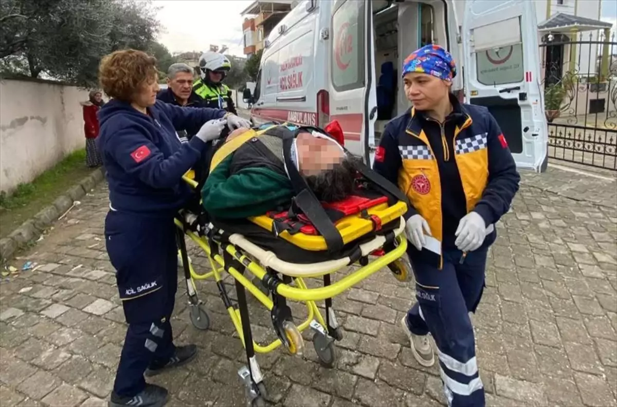 Nazilli\'de Kamyonet Kadına Çarptı