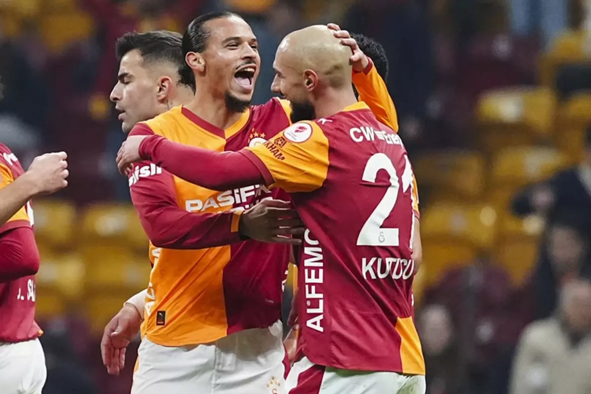 Okan Buruk\'un \'\'Takımda kalacak\'\' dediği Ahmed Kutucu için sürpriz gelişme